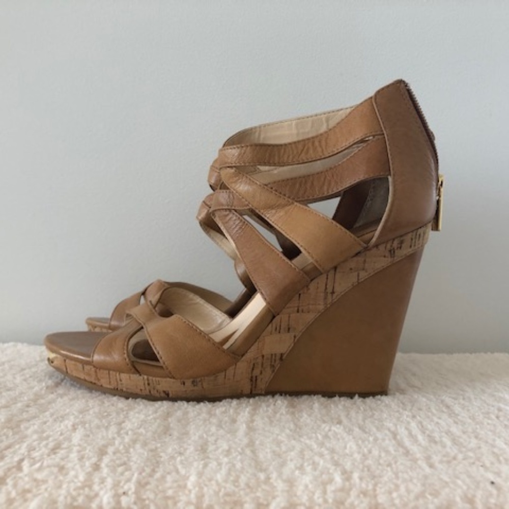 Isola Tan Wedges